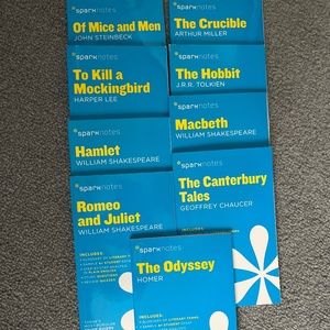 New/no writing inside Spark Notes for 9 Classics